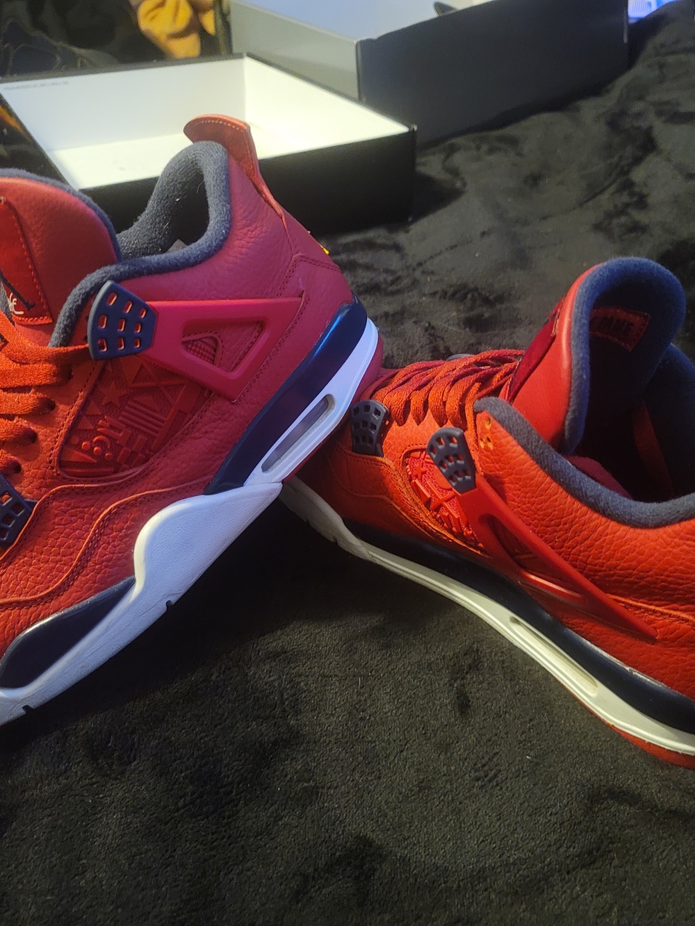 Jordan 4 Fiba